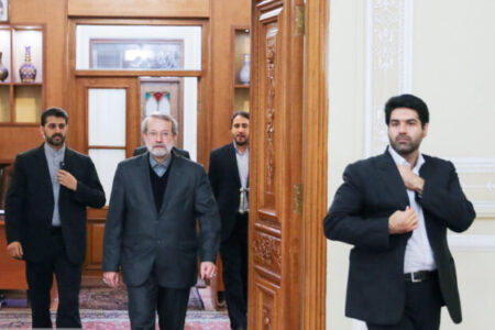 زمزمه های بازگشت دکتر لاریجانی به پارلمان