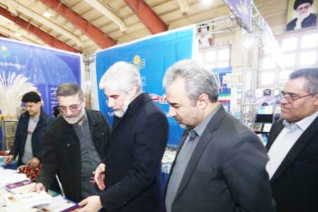 تلاش وزارت ارشاد برای کاهش قیمت کاغذ ایرانی