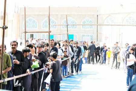 اطعام ۶۰ هزار نفری عزاداران حسینی در مسجد مقدس جمکران