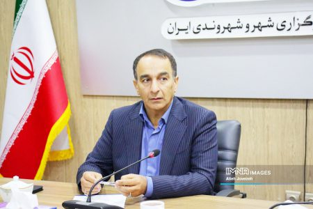وزارت نیرو مُتعهد به تامین حقابه محیط زیست و کشاورزی اصفهان شده است